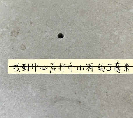 隆昌瓷砖空鼓维修公司专业解答在瓷砖铺贴过程中，如果砂料搅拌不均匀，将会带来以下问题